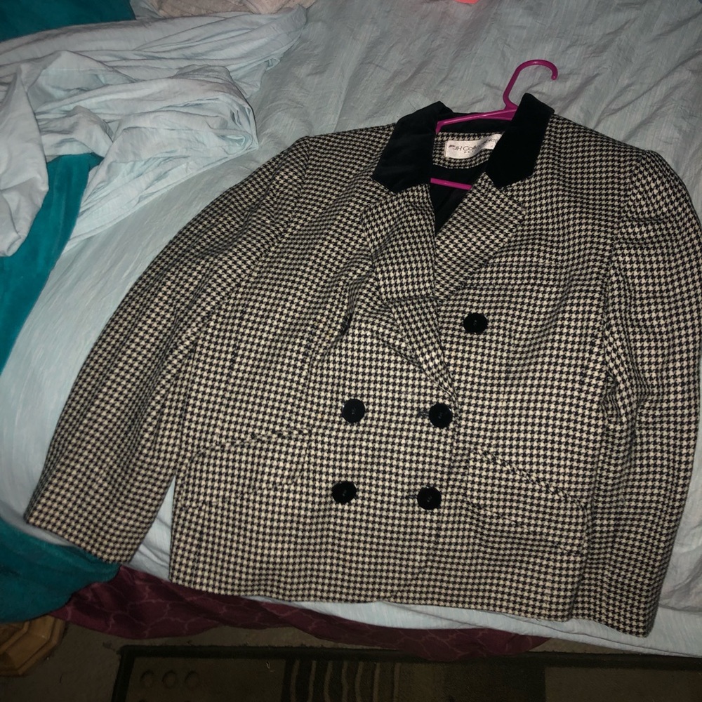 Beautiful like new suite jacket